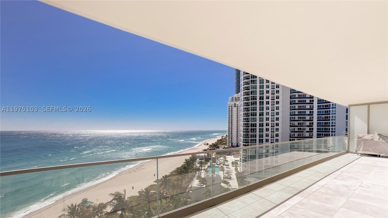 Comprar apartamento en Residences by Armani / Casa 801