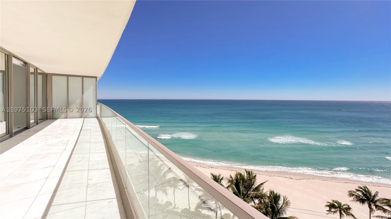 Comprar apartamento en Residences by Armani / Casa 801