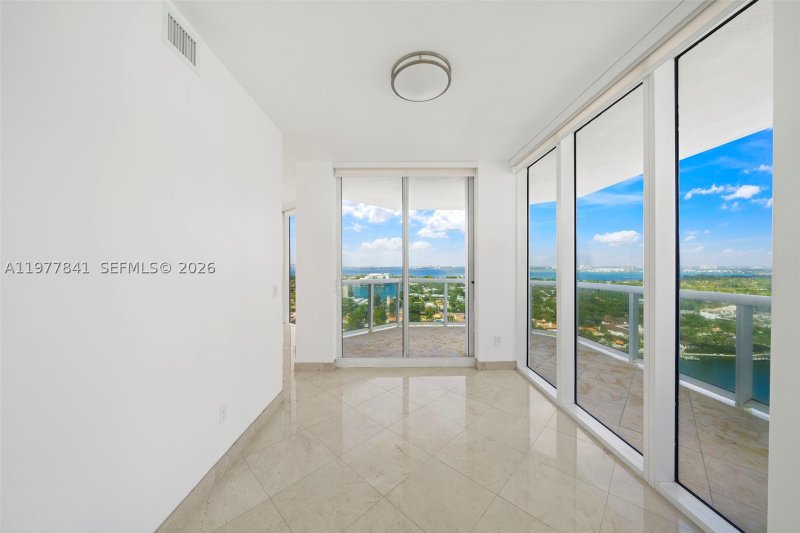 Apartment for rent at Green Diamond Condo 2507