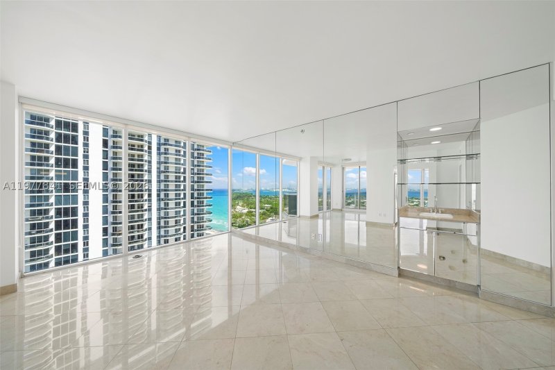 Apartment for rent at Green Diamond Condo 2507