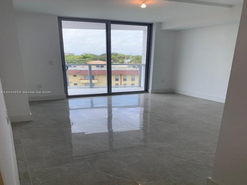 Comprar apartamento en The Highlands 403