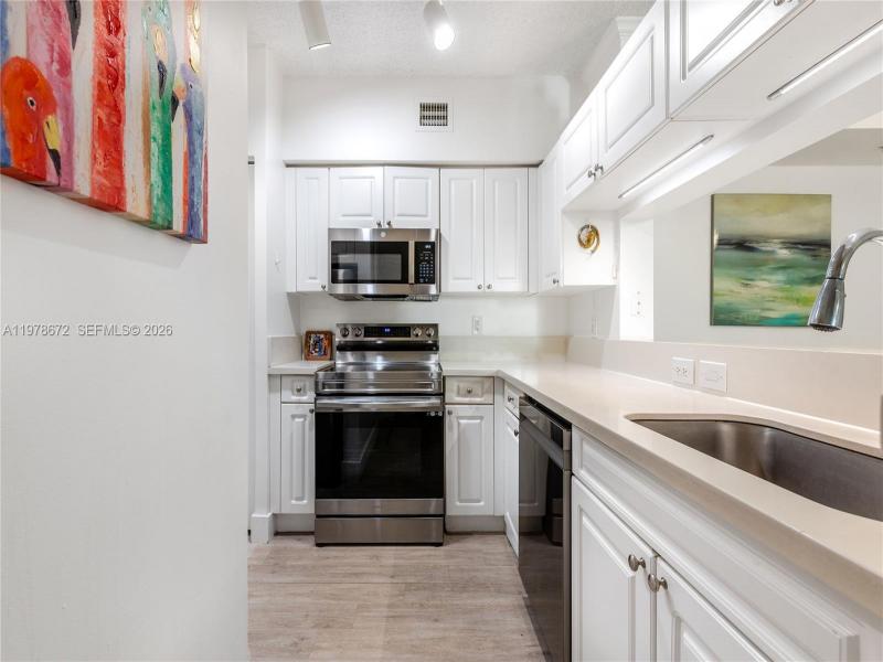 Comprar apartamento en Porto Bellagio 1414