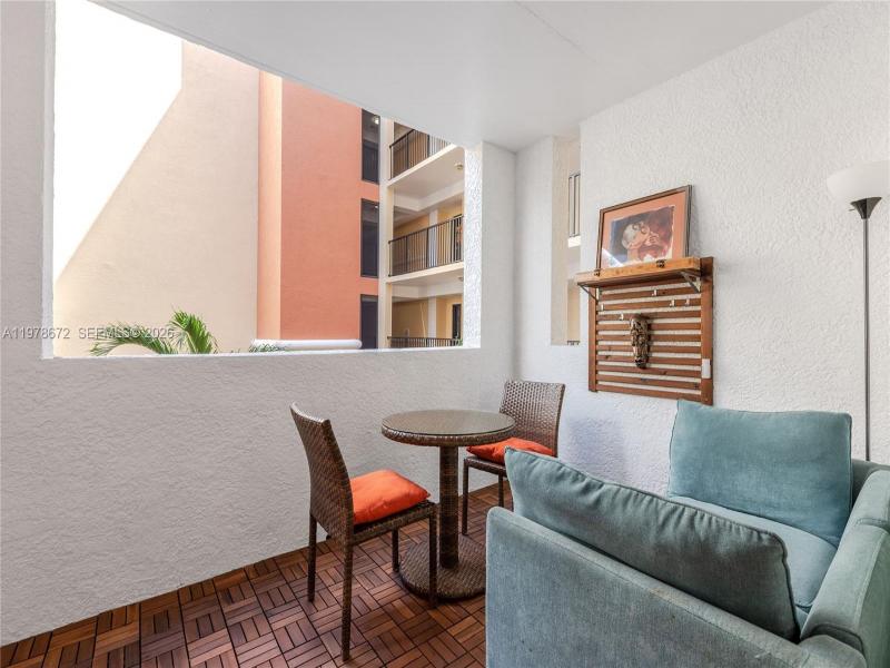Comprar apartamento en Porto Bellagio 1414