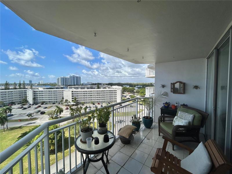 Alquiler de apartamento en Del Prado South Tower 904