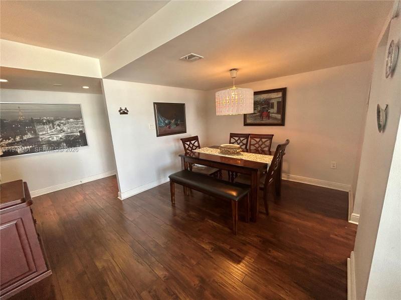 Alquiler de apartamento en Del Prado South Tower 904
