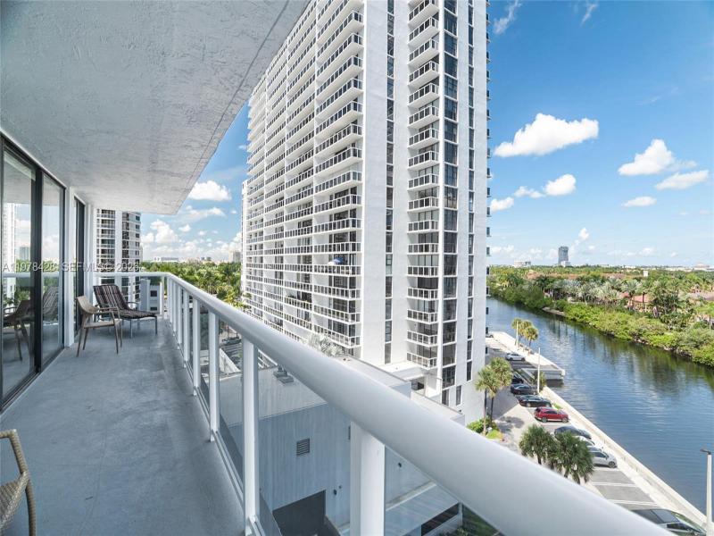 Comprar apartamento en Waterview 849