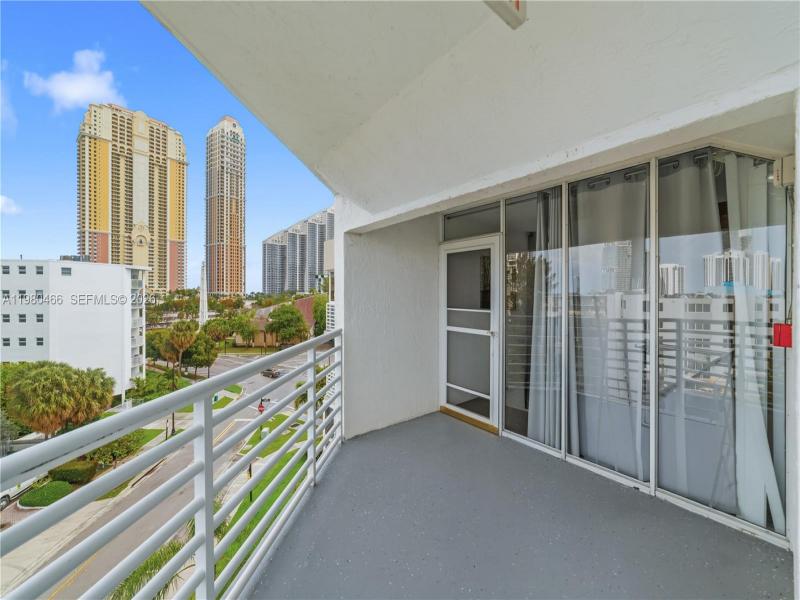 Comprar apartamento en Le Frontenac 614
