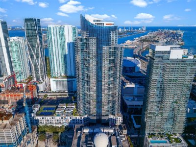 Paramount Miami WorldCenter Apt #2200