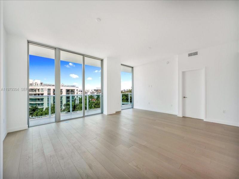 Comprar apartamento no La Baia South 710