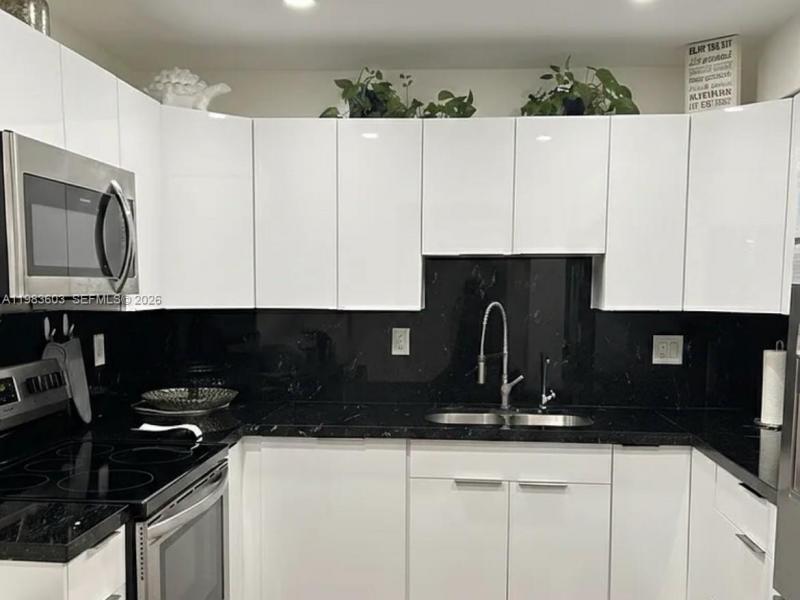 Apartment for rent at Waterside Towers 103