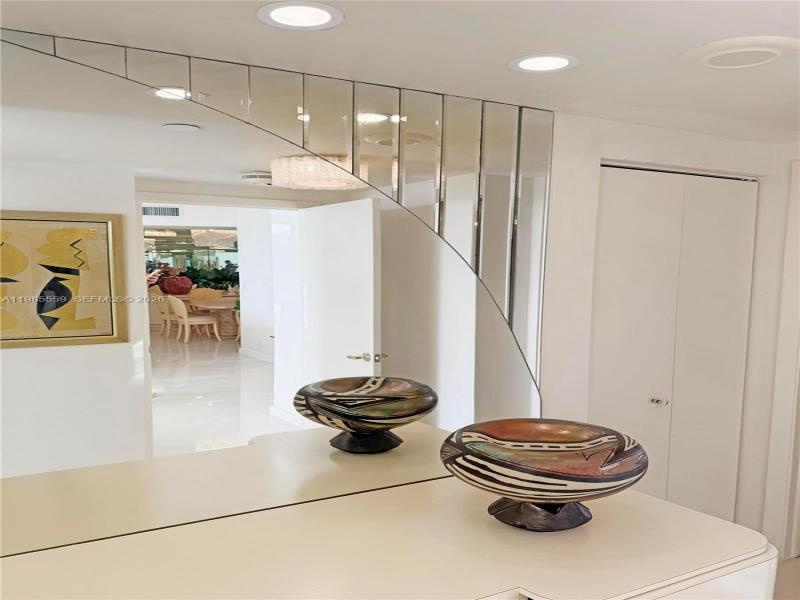 Comprar apartamento en Hamptons West 2409