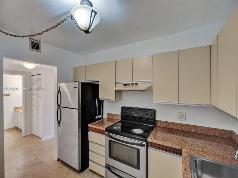 Condo for sale at Olympus Condo 808