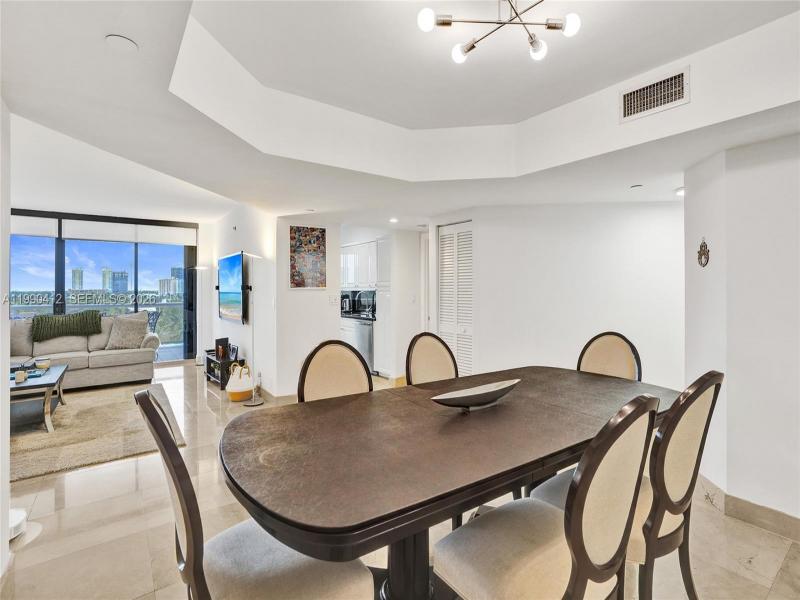Comprar apartamento en Harbor Tower at Waterways 702