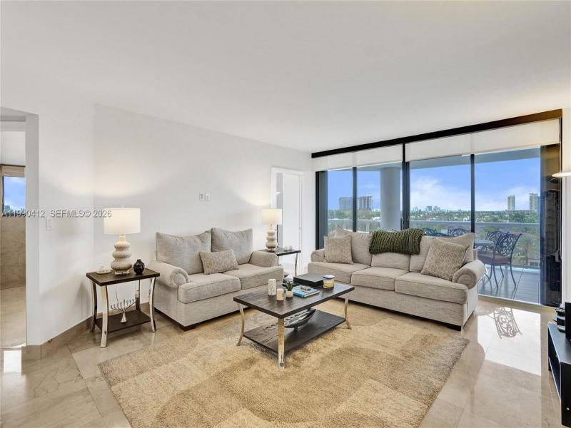 Comprar apartamento en Harbor Tower at Waterways 702