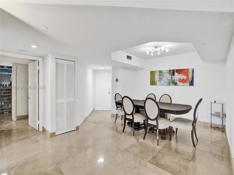 Comprar apartamento en Harbor Tower at Waterways 702