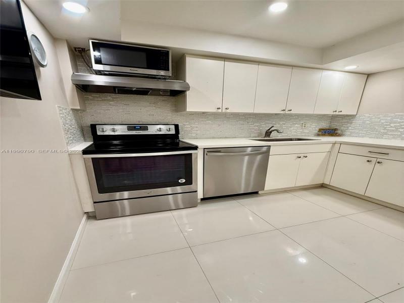 Property photo # 6
