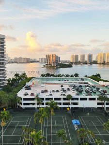 Mystic Pointe 400 Apt #1201