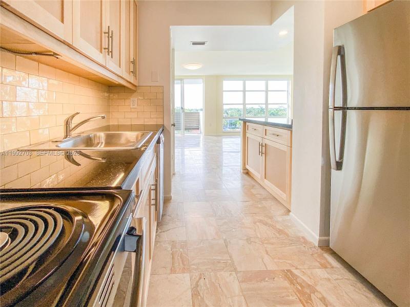 Property photo # 9