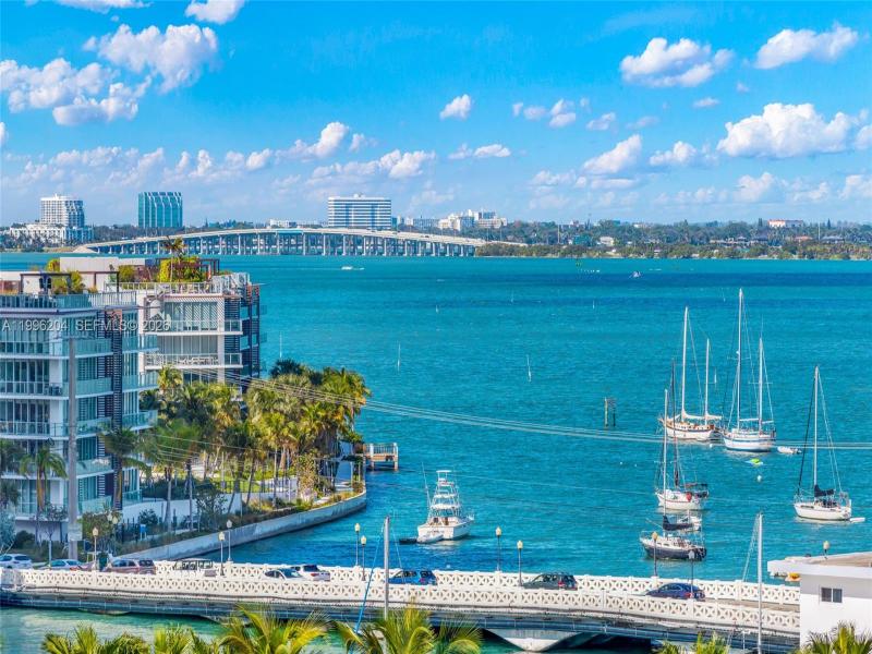 Comprar apartamento en Bayview Plaza 802