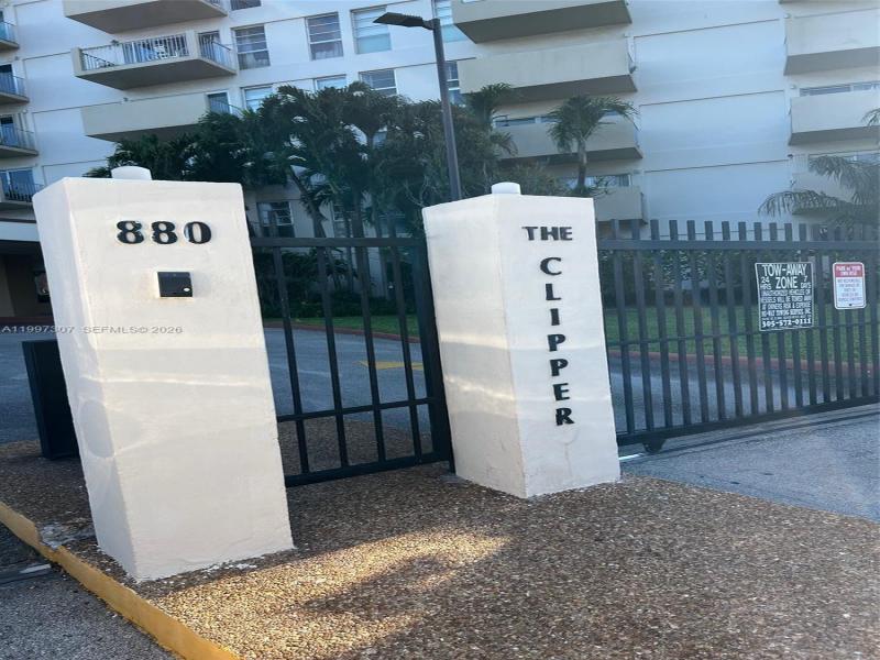 Condo for sale at Clipper 11M