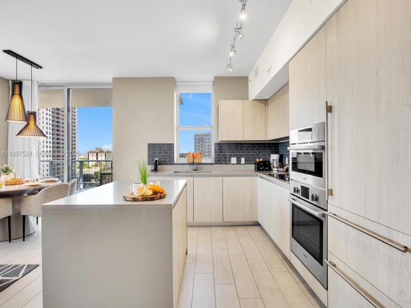 Condo for sale at Hyde Beach House R708