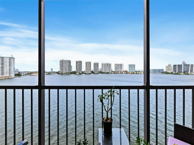Comprar apartamento en Fairview House N701