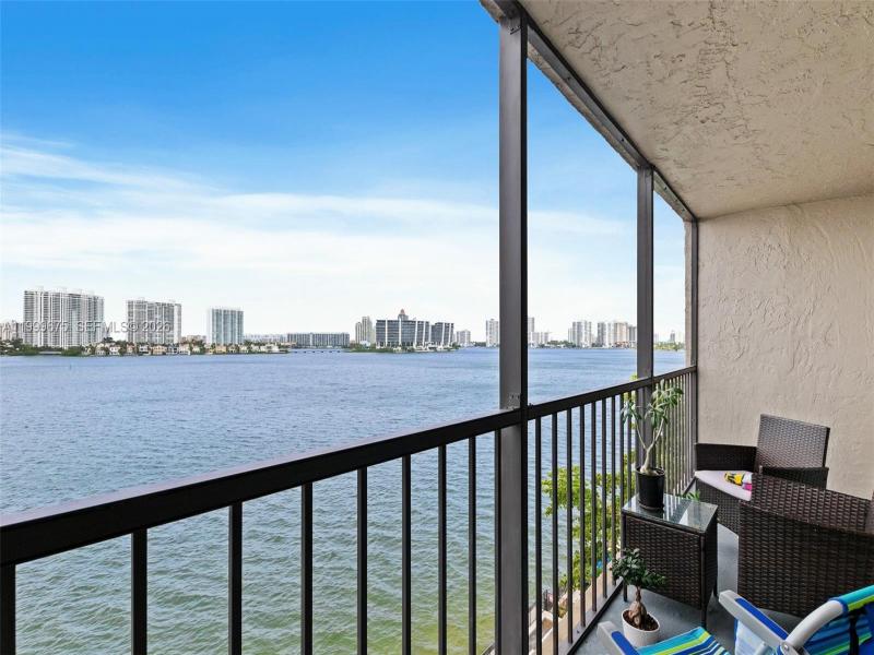 Comprar apartamento en Fairview House N701