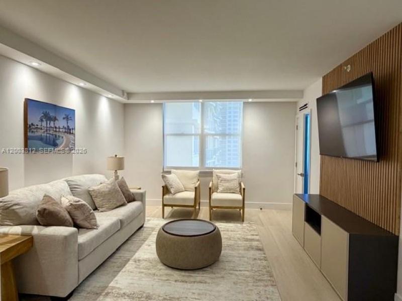 The Wave Condo Apt #833
