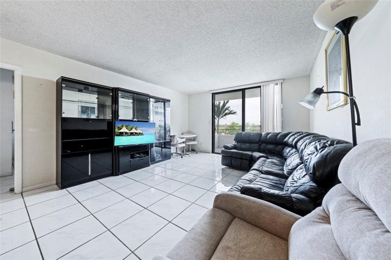 Condo for sale at Olympus Towers 301