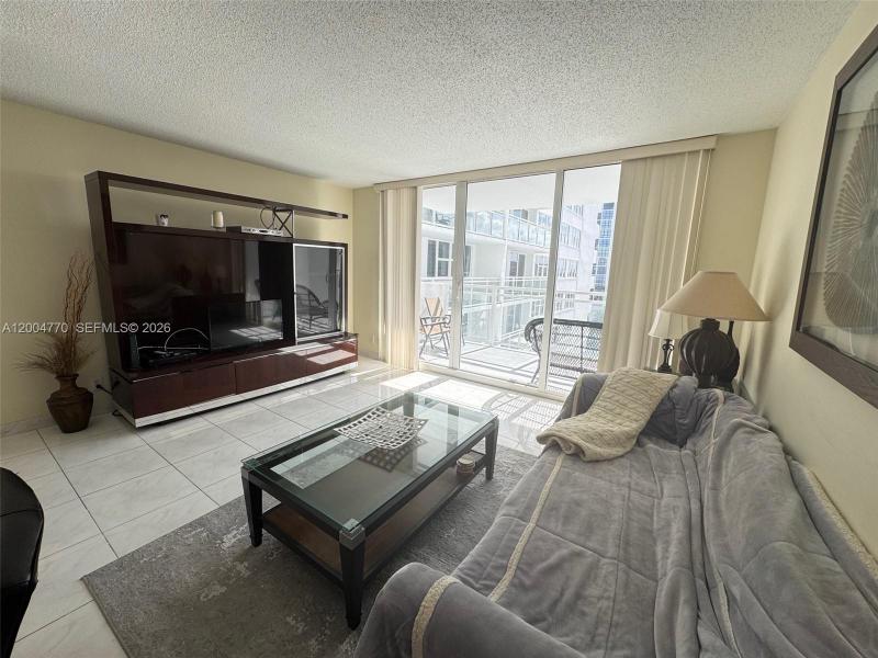 Condo for sale at Parker Plaza Estates 403
