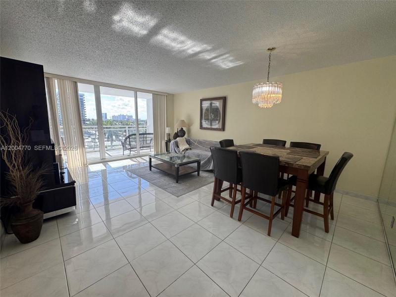 Condo for sale at Parker Plaza Estates 403