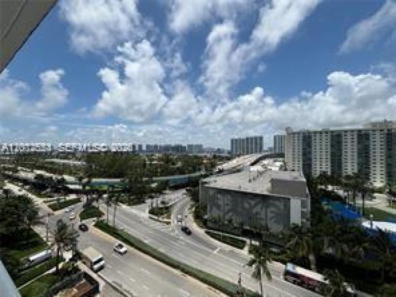 Comprar apartamento no Aventura Beach Club 934