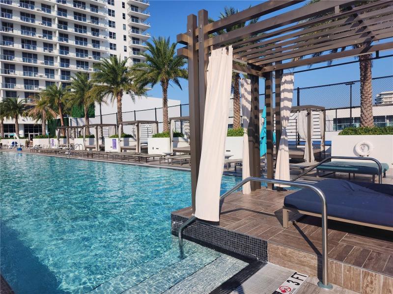 Comprar apartamento no Hyde Beach House R2905