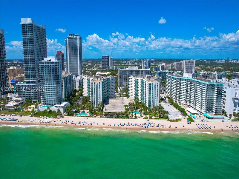 Comprar apartamento no Hyde Beach House R2905