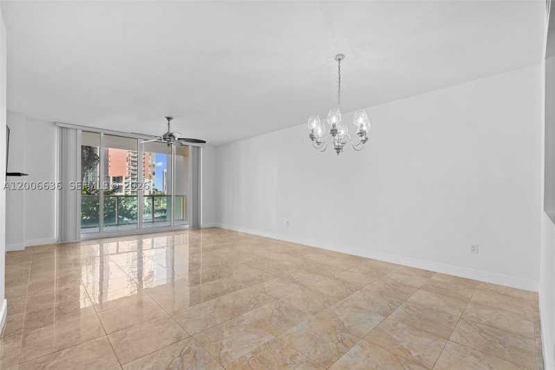 Comprar apartamento no Aventura Marina 403