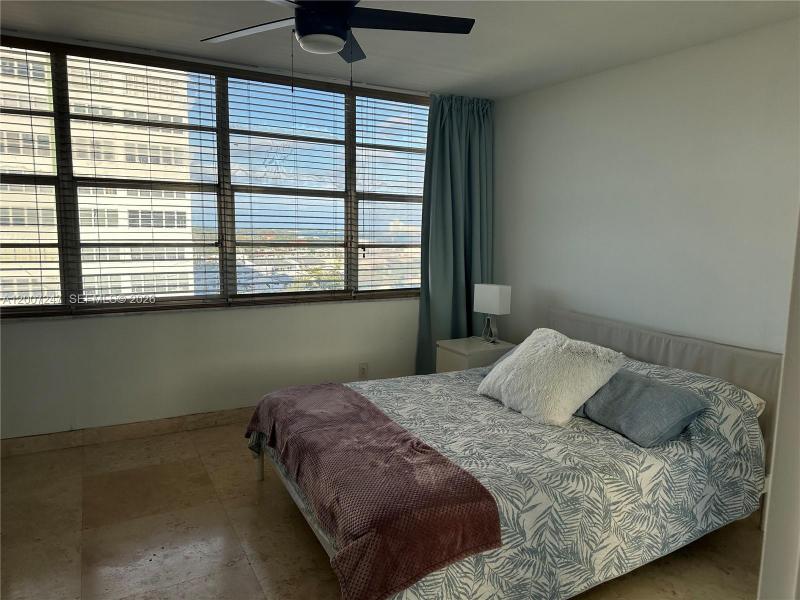 Comprar apartamento en Bayview Towers B811