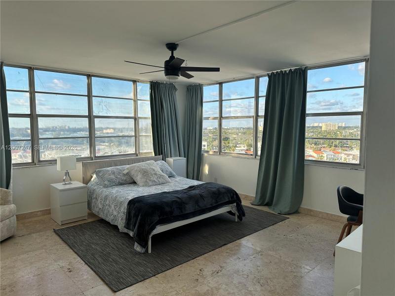 Comprar apartamento en Bayview Towers B811