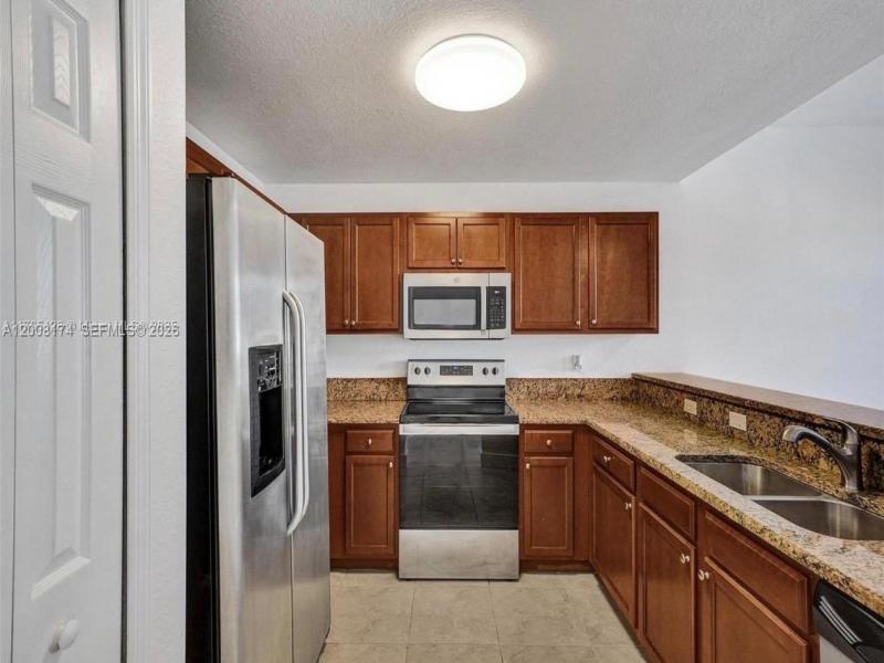 Property photo # 9