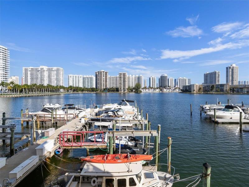 Del Prado South Tower Apt #802