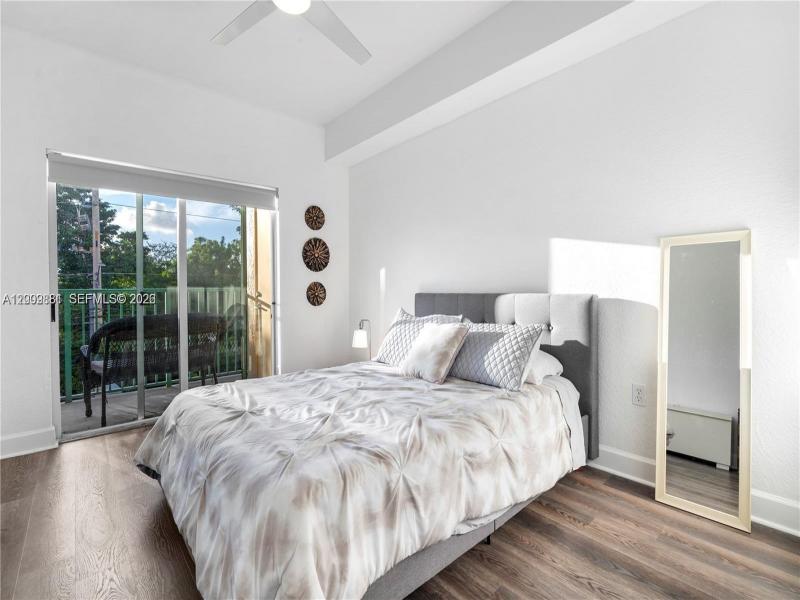 Property photo # 9