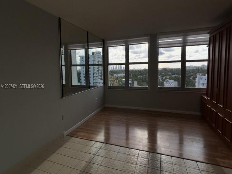 Condo for sale at Triton Towers 1040