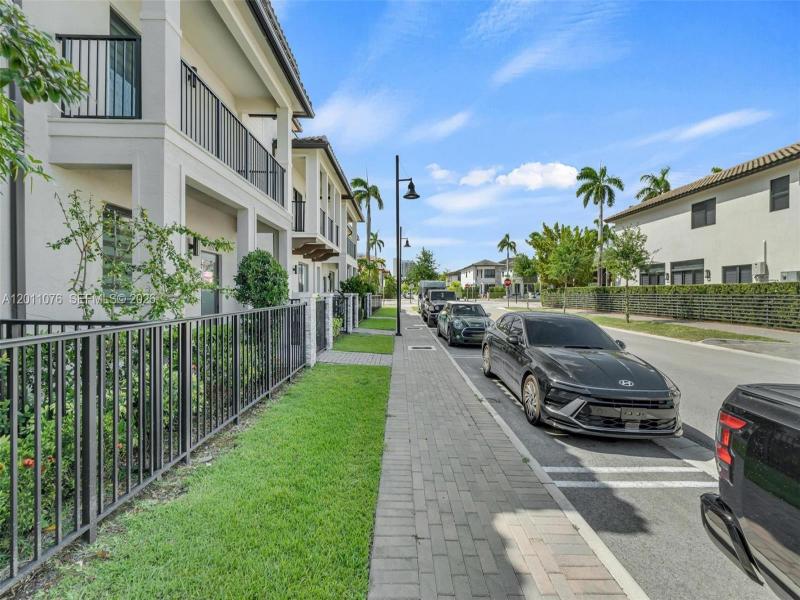 Property photo # 9