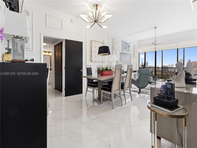 Comprar apartamento no Coronado I PH24
