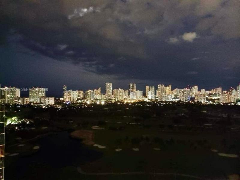 Comprar apartamento no Coronado I PH24