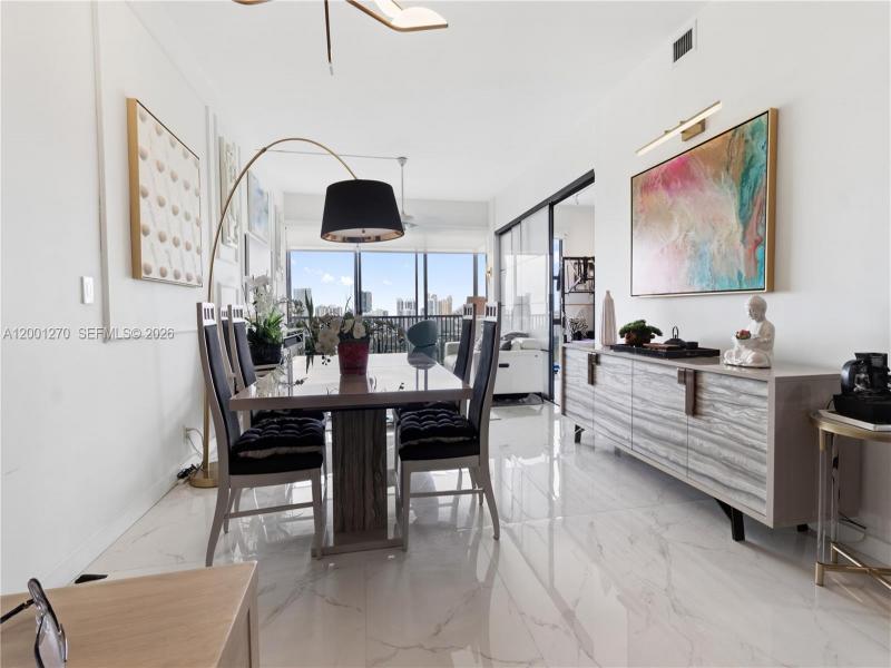 Comprar apartamento no Coronado I PH24