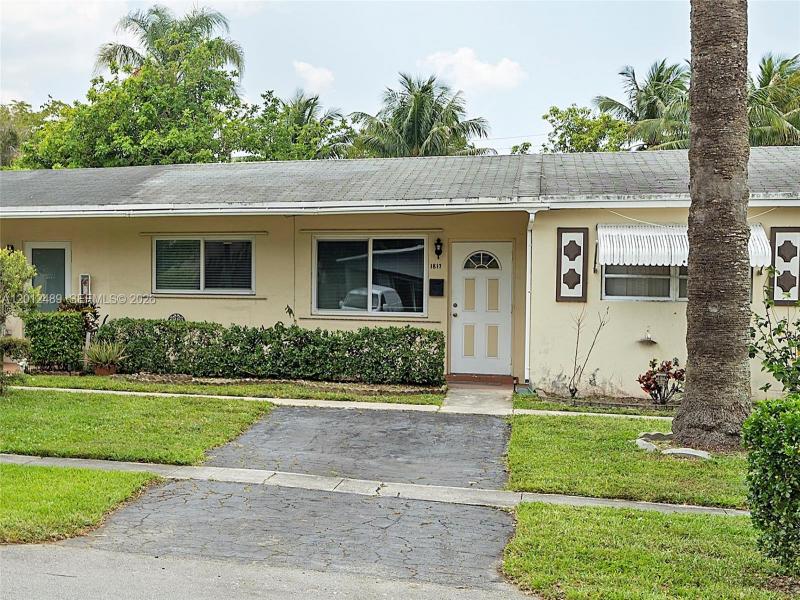 Property photo # 1
