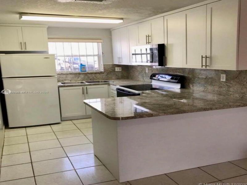 Property photo # 6
