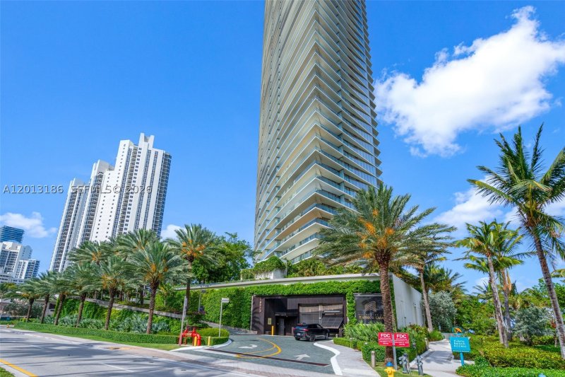 Condo for sale at Residences by Armani / Casa 3605