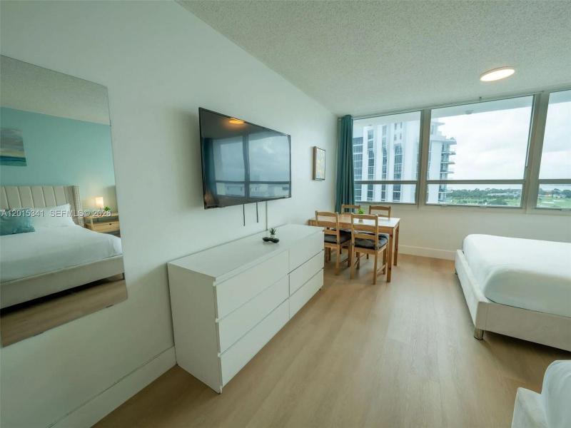 Comprar apartamento en Castle Beach Club 1718