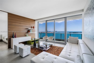 Jade Brickell Apt #4003